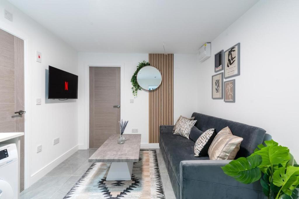 Luxurious Apartments - In Кардіфф Екстер'єр фото