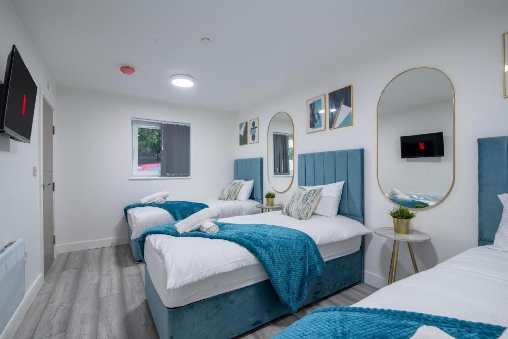 Luxurious Apartments - In Кардіфф Екстер'єр фото